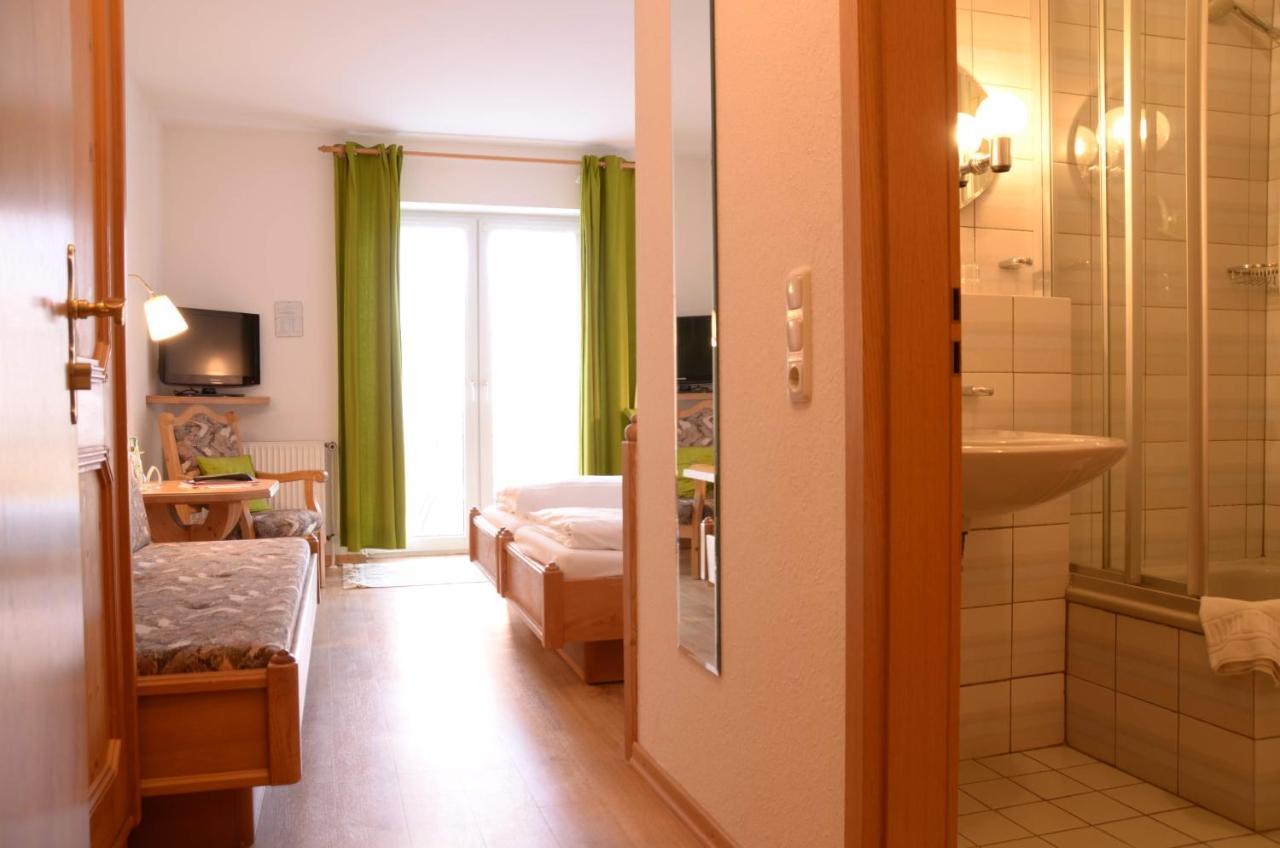 Waldhotel Twiehaus Garni Lübeck Dış mekan fotoğraf